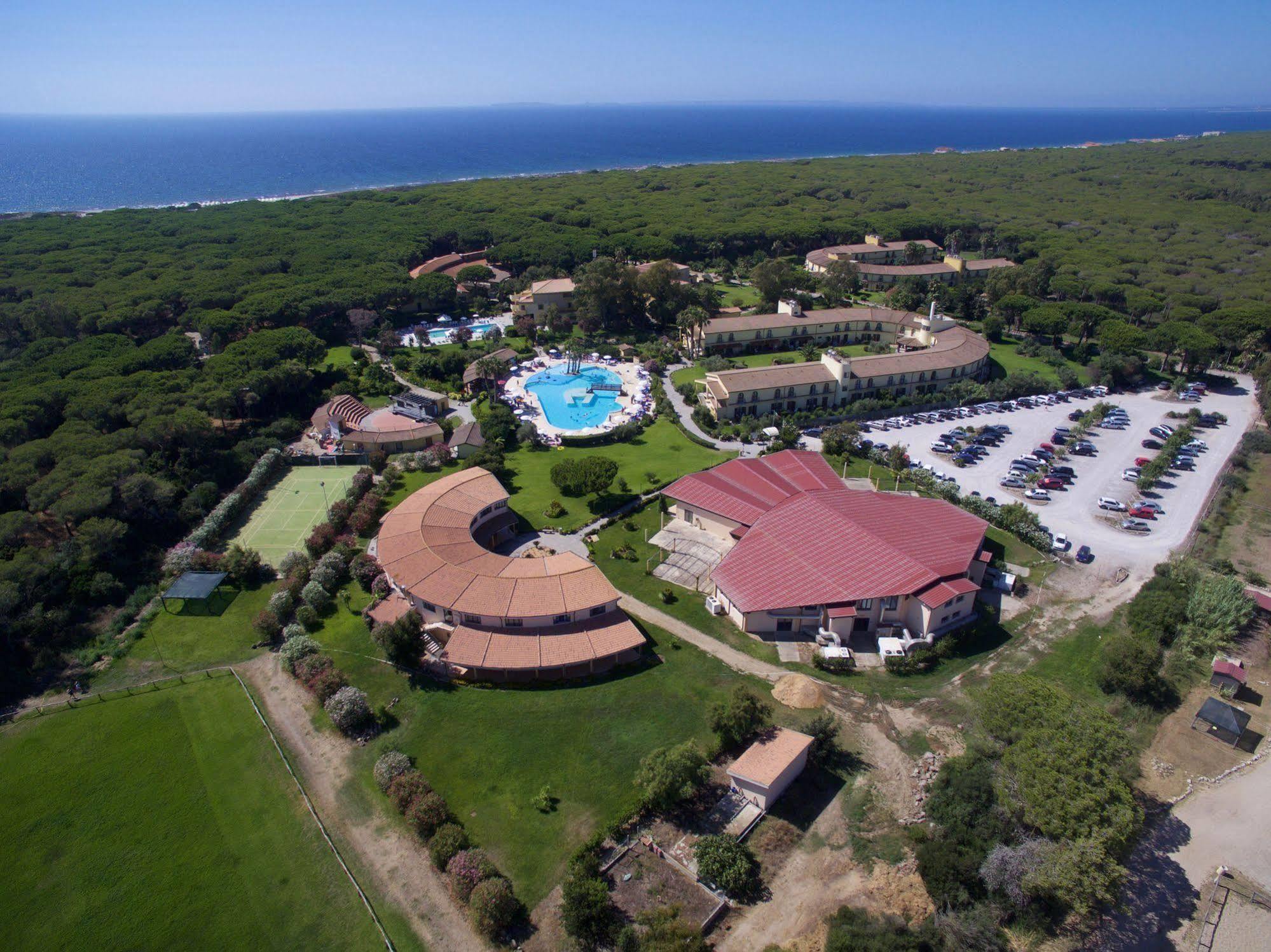 Horse Country Resort Congress & Spa - Hotel Ribot Arborea Dış mekan fotoğraf