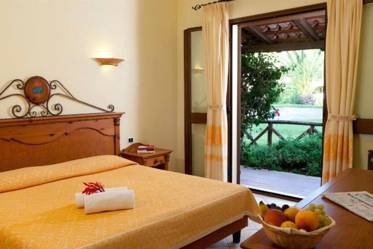Horse Country Resort Congress & Spa - Hotel Ribot Arborea Dış mekan fotoğraf