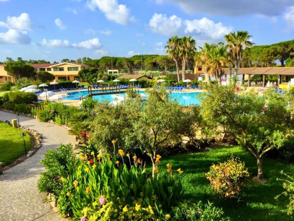Horse Country Resort Congress & Spa - Hotel Ribot Arborea Dış mekan fotoğraf
